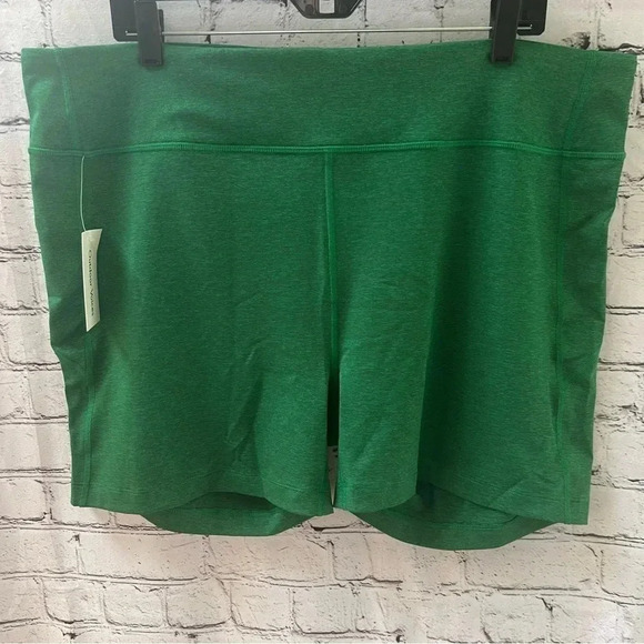 Outdoor Voices Plus Size 5 inch Warm Up Shorts in Green‎ Color Size XXXL - Picture 1 of 5